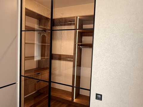 квартира по адресу Краснова ул., 1-А