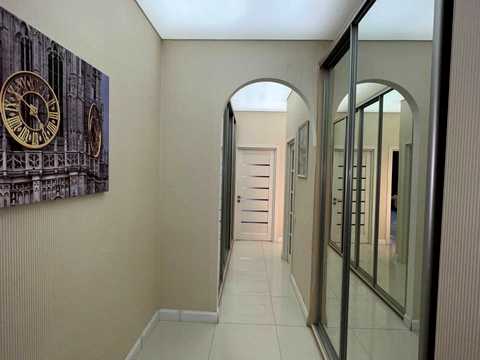 квартира за адресою Джона Маккейна вул. (Івана Кудрі), 7