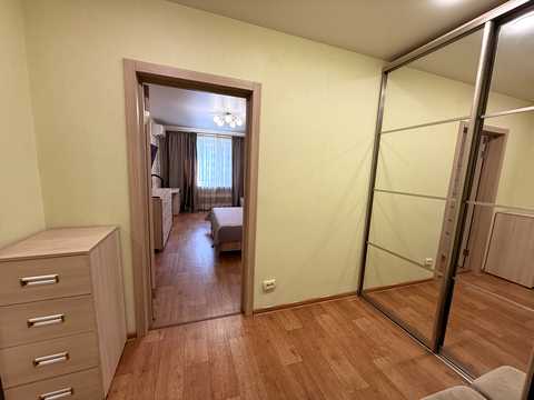 квартира за адресою Здолбунівська вул., 13