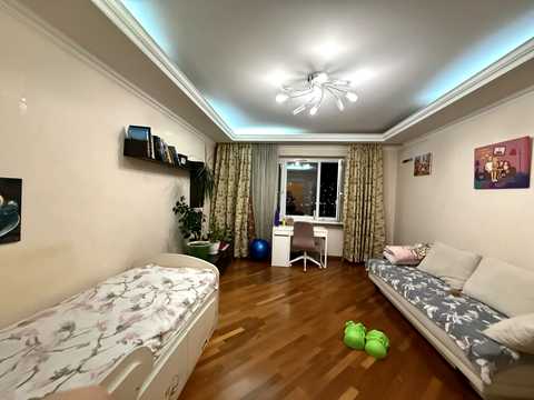 квартира за адресою Драгоманова вул., 31-Б