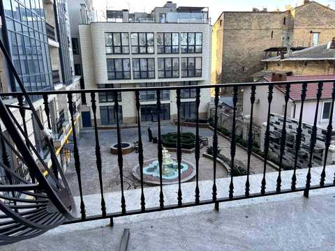 квартира по адресу Вице-адмирала Азарова ул. (Вице-адмирала Азарова), 8а