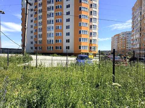 квартира за адресою Серпнева вул., (Будинок)