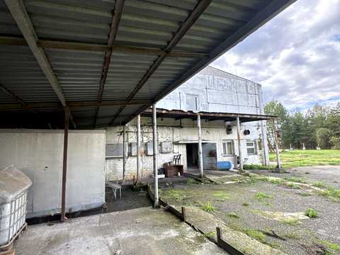 комерційна за адресою Центральна, 22-А