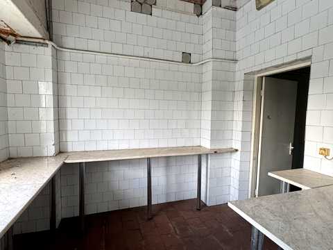 комерційна за адресою Центральна, 22-А