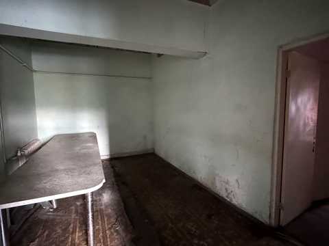 комерційна за адресою Центральна, 22-А
