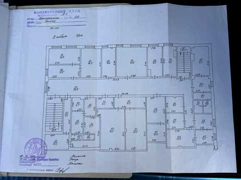 комерційна за адресою Центральна, 22-А