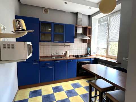 квартира по адресу Круглоуниверситетская ул., 13