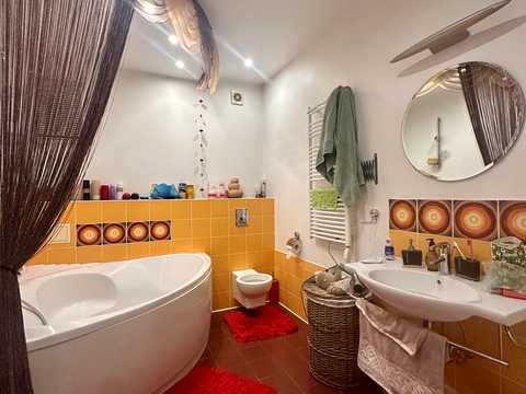 квартира за адресою Євгена Чикаленка вул., 59в/1