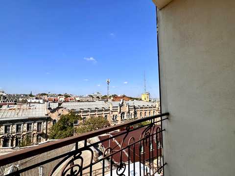 квартира по адресу Маразлиевская ул., 10а