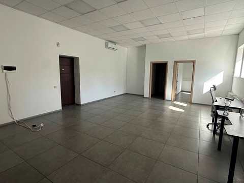 комерційна за адресою Гетьмана Павла Скоропадського вул. (Толстого), 41