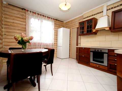 будинок за адресою Центральна вул., 50