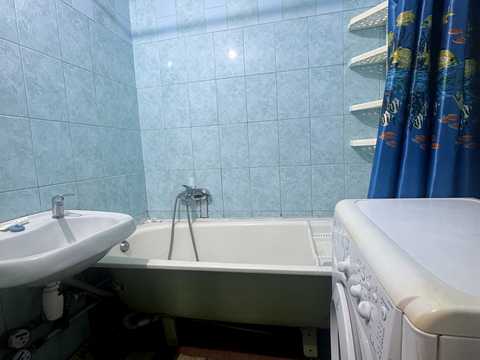 квартира за адресою Леоніда Бикова бульв., 4