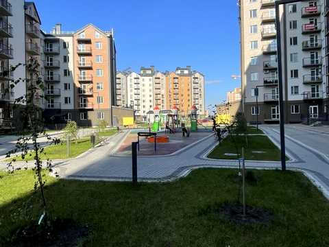 комерційна за адресою Героїв Крут вул., 10