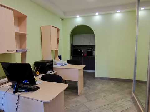 комерційна за адресою Мінеральна вул., 7Є