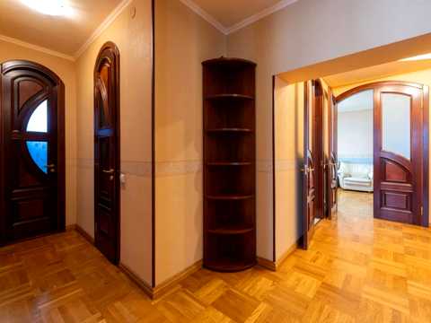 квартира за адресою Михайла Омеляновича-Павленка вул. (Суворова), 11