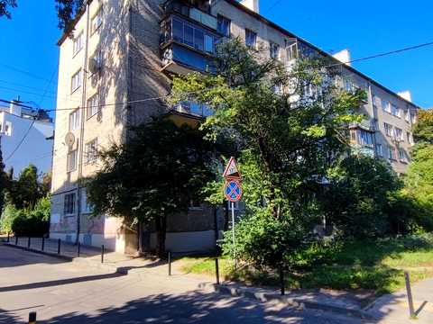 квартира за адресою Академіка Андрія Сахарова вул. (Суворова), 60