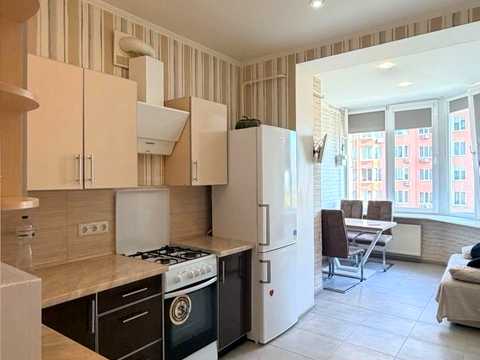 квартира за адресою Боголюбова вул., 34