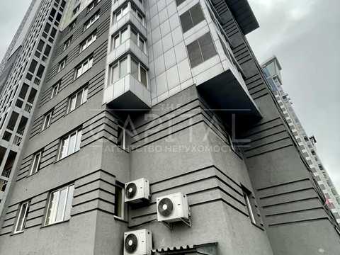 комерційна за адресою Дніпровська набережна вул., 1-А