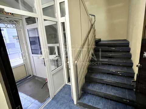 коммерческая по адресу Днепровская набережная ул., 1-А