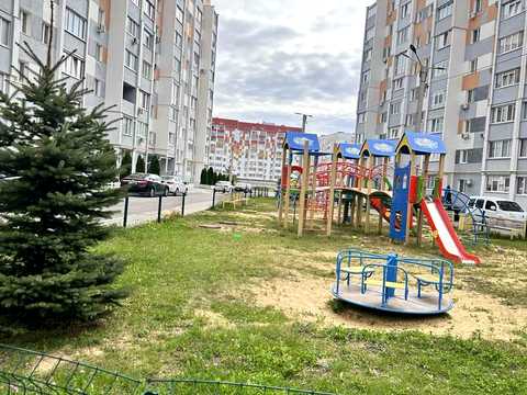 квартира за адресою Домобудівельна вул., 13