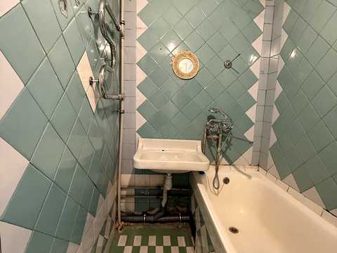 квартира за адресою Гната Юри вул., 18