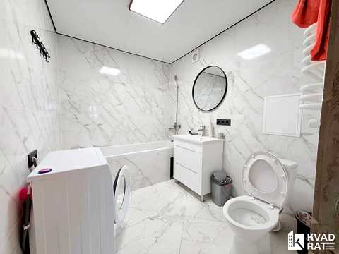 квартира за адресою Тролейбусна вул., 15