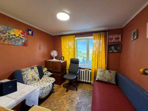 квартира за адресою Романа Шухевича просп. (Генерала Ватутіна), 26