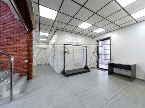 комерційна за адресою Передова вул., 3