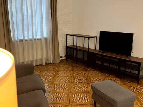 квартира за адресою Шептицьких вул., 10
