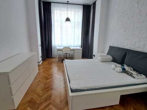 квартира за адресою Шептицьких вул., 10