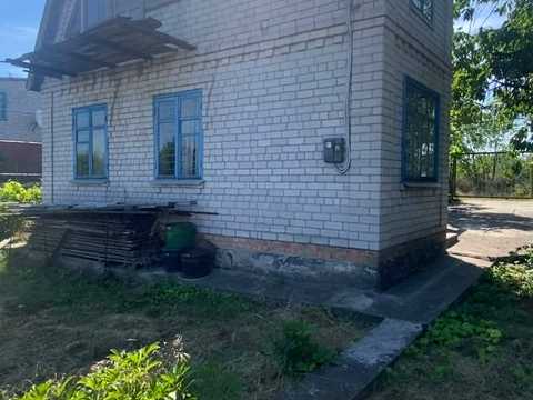 будинок за адресою с. Богатирівка, центральна