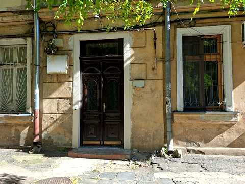 квартира за адресою Святослава Караванського вул. (Жуковського), 6