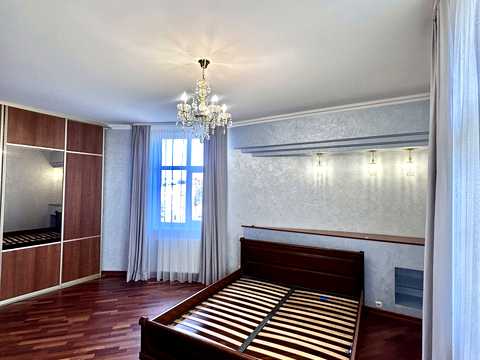 квартира за адресою Олександра Мишуги вул., 5-А