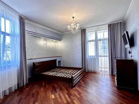 квартира за адресою Олександра Мишуги вул., 5-А
