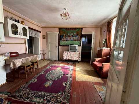 будинок за адресою Центральна, 111