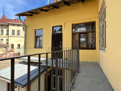 квартира за адресою Героїв УПА вул., 4