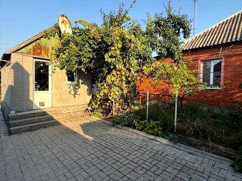 будинок за адресою Садова вул., 1