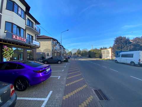 комерційна за адресою Ярослава Мудрого вул., 64