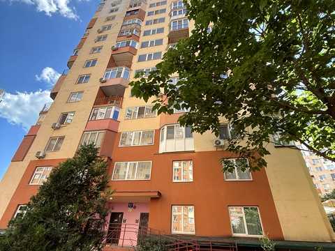 квартира по адресу Радужный массив ул., 10а