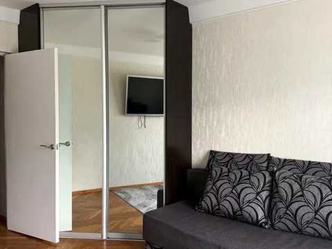 квартира за адресою Йорданська вул. (Лайоша Гавро), 22