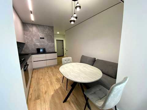 квартира за адресою Співдружності вул., 7