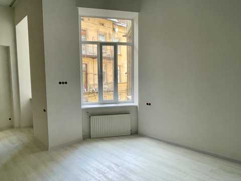 квартира за адресою Гетьмана Петра Дорошенка вул. (Жовтнева), 42