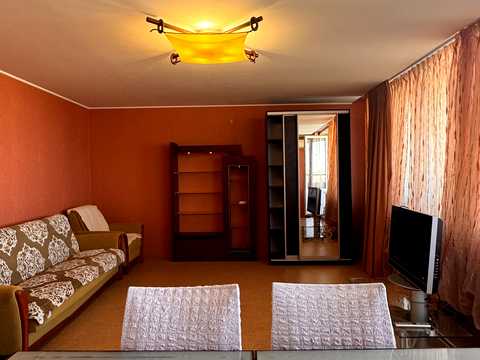 квартира за адресою Літературна вул., 12