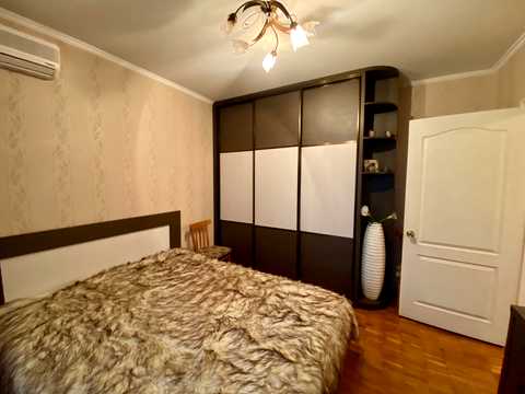 квартира за адресою Миколи Закревського вул., 11