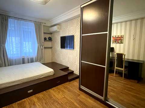 квартира за адресою Велика Васильківська вул. (Червоноармійська), 145/1