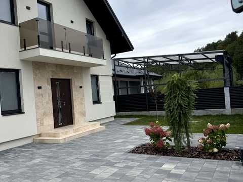 будинок за адресою смт. Брюховичі, Незалежності України вул.