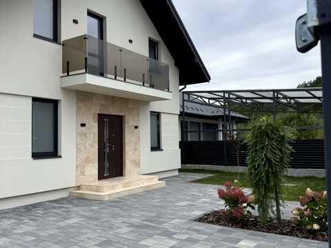 будинок за адресою смт. Брюховичі, Незалежності України вул.