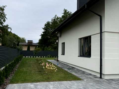 будинок за адресою смт. Брюховичі, Незалежності України вул.