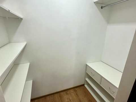 квартира за адресою Пилипа Орлика вул., 1