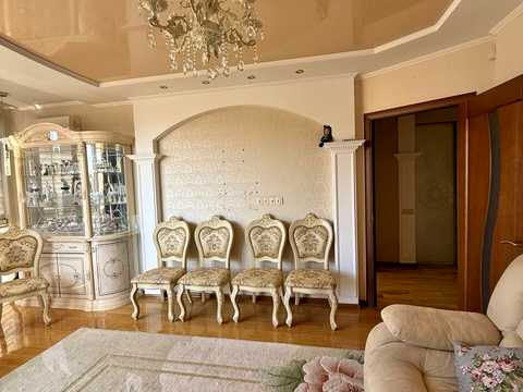 квартира за адресою Таїрова вул., 6